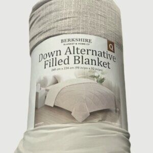 Berkshire Gray and White Plaid Comforter